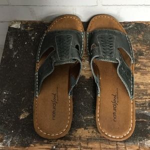 Natural Soul Women's Stylish Black Sandals